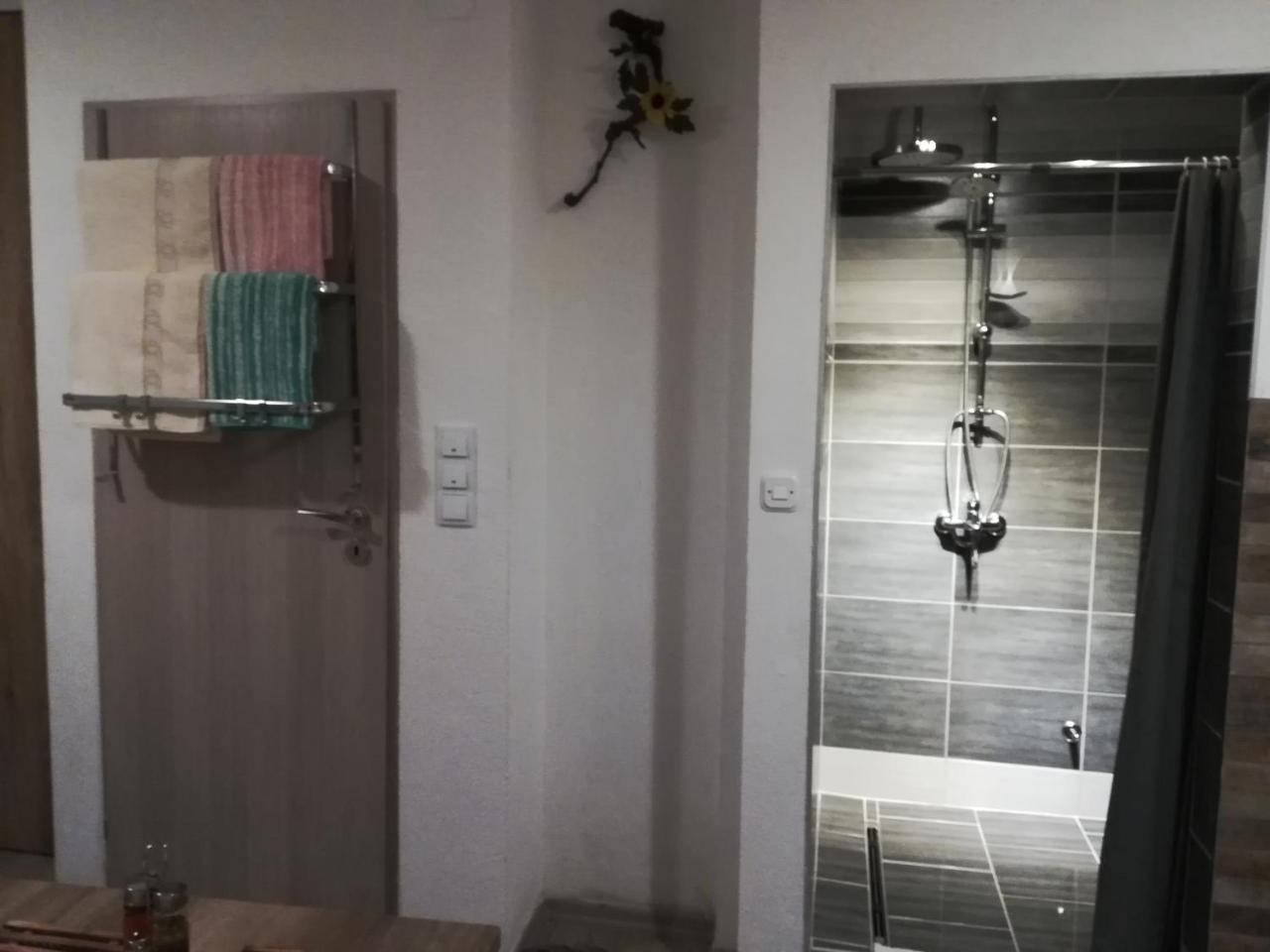 New Days Apartment *